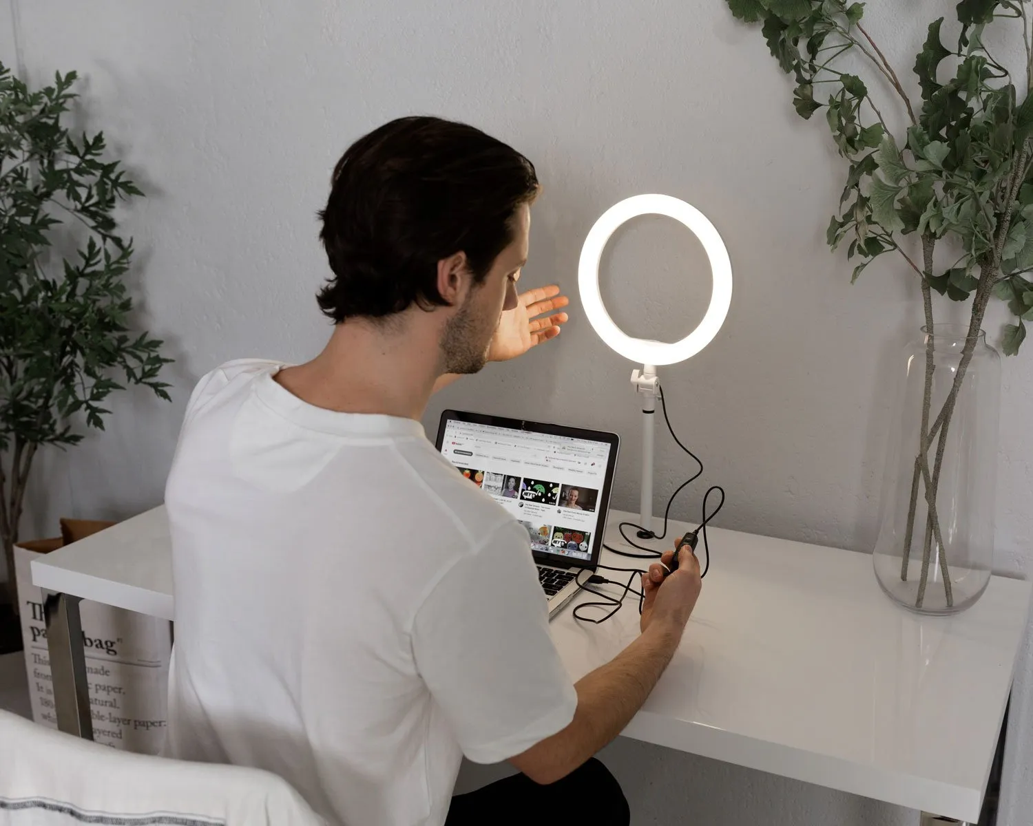 10" LED Table Ring Light - Portia