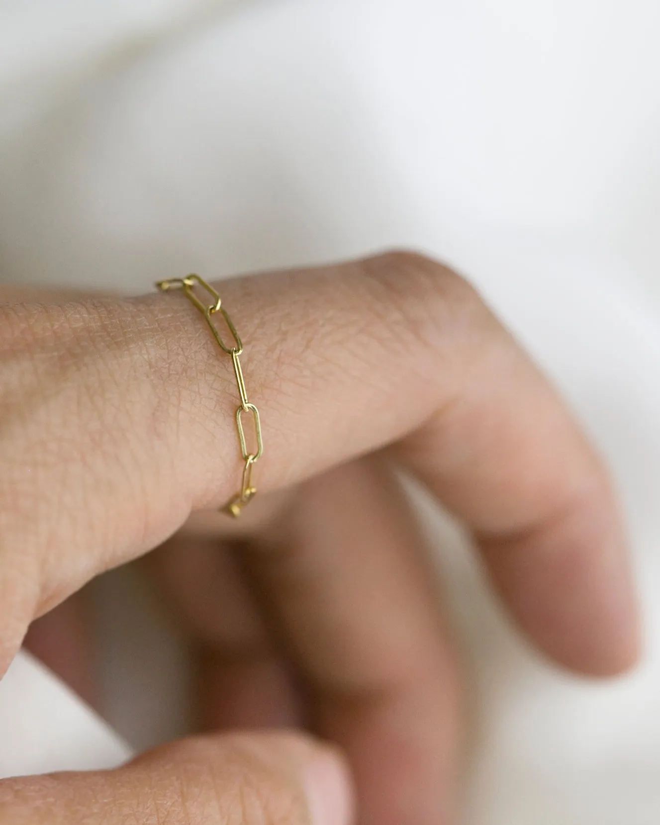 Bar Chain Ring