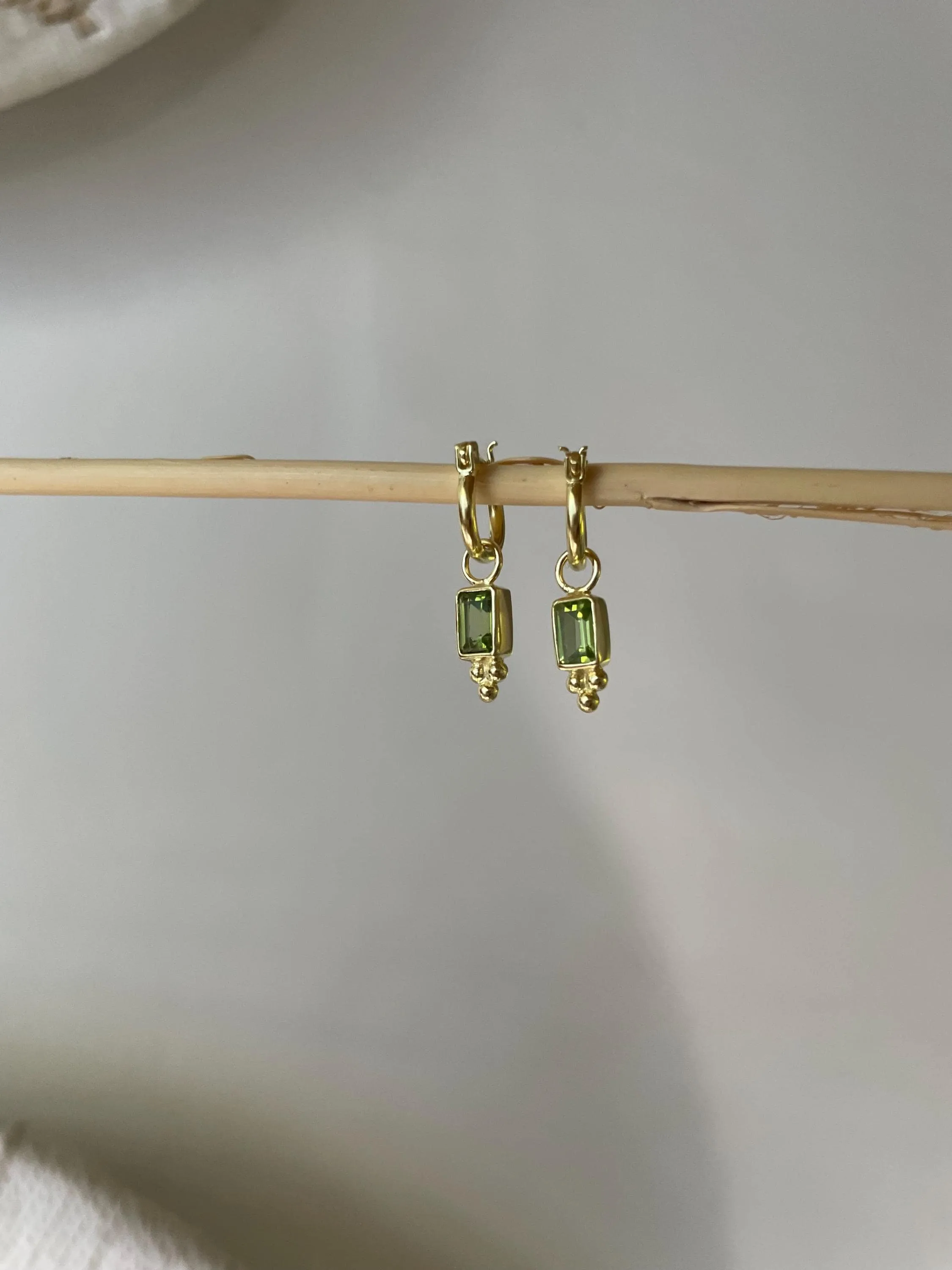 Lia Gold Perdiot Mini Hoop Earrings