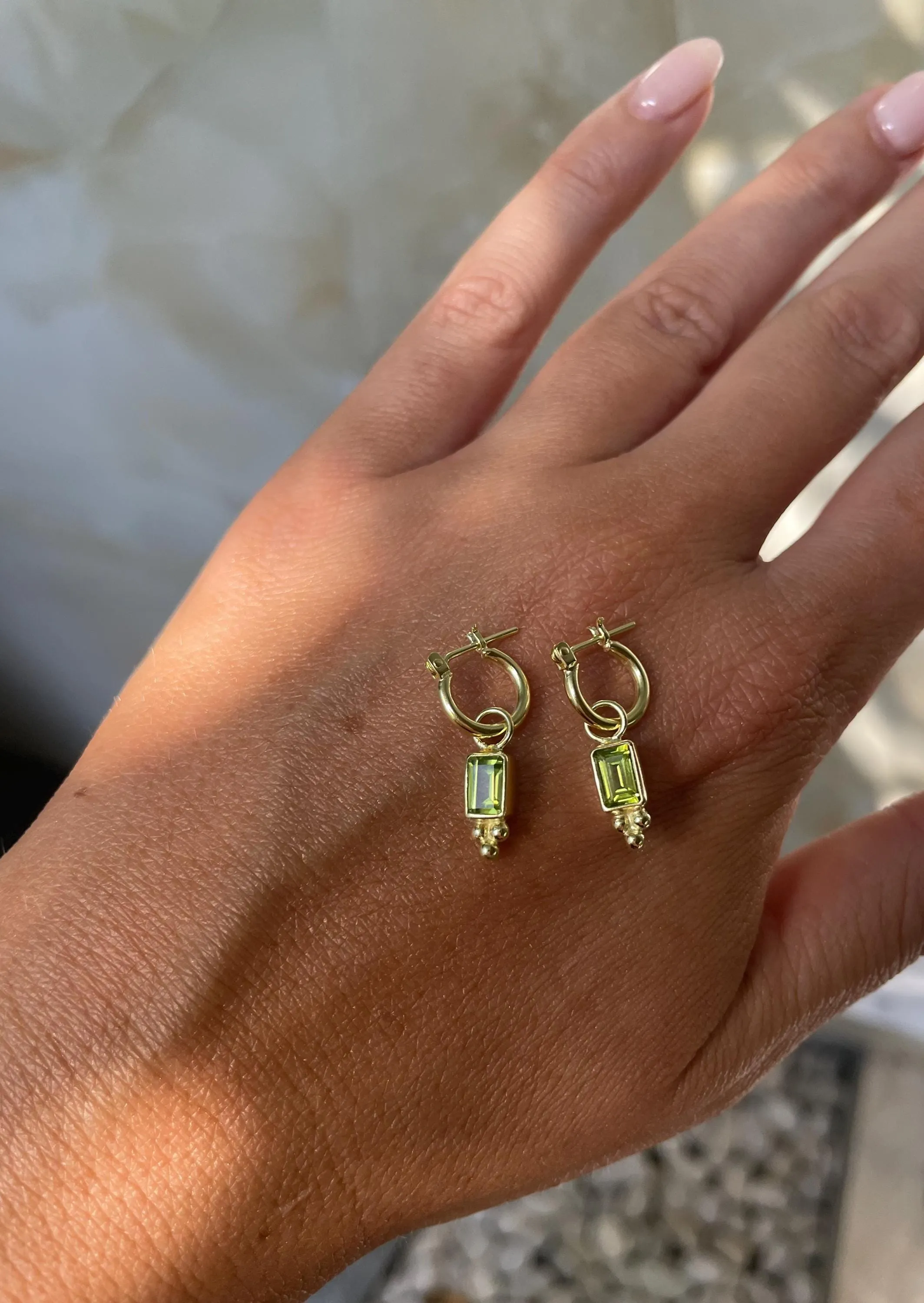 Lia Gold Perdiot Mini Hoop Earrings