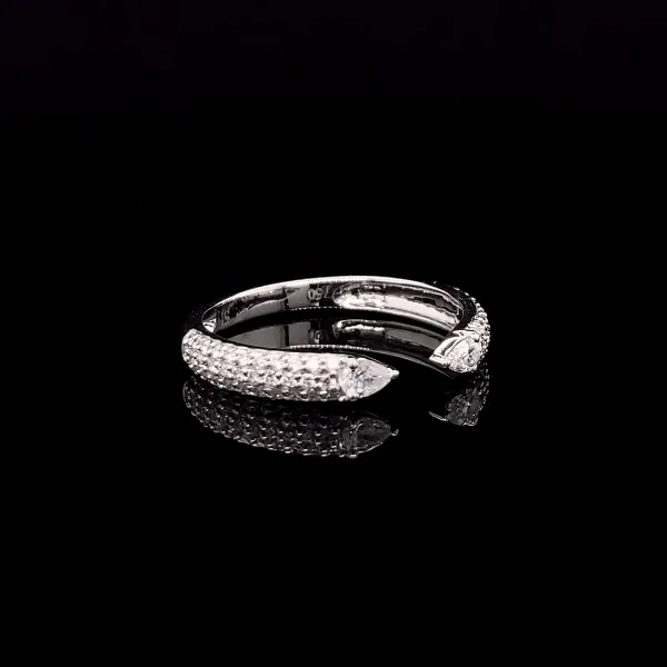 Spring Pear Round Diamond Ring